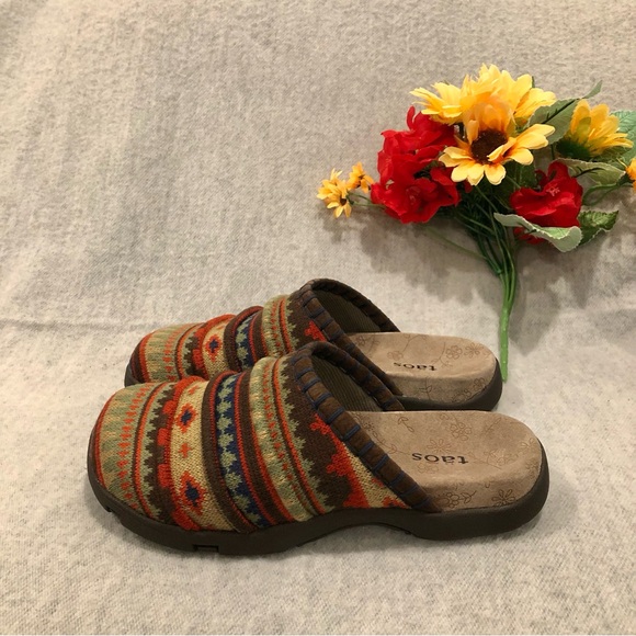 Taos Footwear Shoes - NWOT - Taos Multi-Colored Sweater Clogs